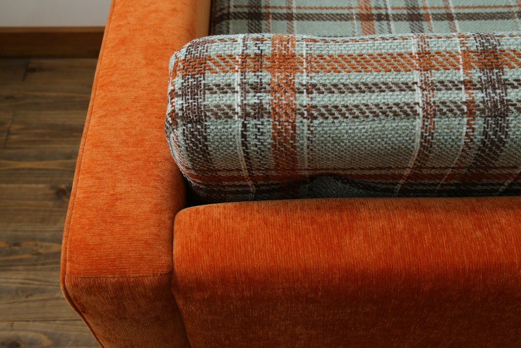 中古　美品　ACME Furniture(アクメ ファニチャー)　JETTY(ジェッティ)　色味や柄のバランスがおしゃれな3Pソファ　定価約40万円　(R-081928)
