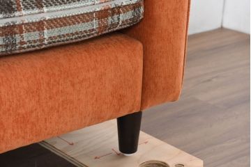 中古　美品　ACME Furniture(アクメ ファニチャー)　JETTY(ジェッティ)　色味や柄のバランスがおしゃれな3Pソファ(3人掛けソファ、三人掛け、トリプルソファ)(定価約40万円)(R-081928)
