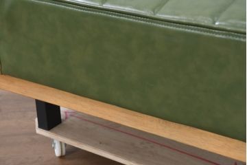 中古　美品　UP TOWN FURNITURE(アップタウン・ファニチャー)　PULLEY(プーリー)　合皮　レトロな色使いがおしゃれな2人掛けカウチソファ(二人掛け、2Pソファ、コーナーソファ)(R-081930)