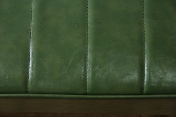 中古　美品　UP TOWN FURNITURE(アップタウン・ファニチャー)　PULLEY(プーリー)　合皮　レトロな色使いがおしゃれな2人掛けカウチソファ　(R-081930)