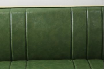 中古　美品　UP TOWN FURNITURE(アップタウン・ファニチャー)　PULLEY(プーリー)　合皮　レトロな色使いがおしゃれな2人掛けソファベンチ(二人掛け、2Pソファ)(R-081931)