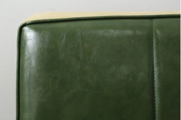 中古　美品　UP TOWN FURNITURE(アップタウン・ファニチャー)　PULLEY(プーリー)　合皮　レトロな色使いがおしゃれな2人掛けソファベンチ(二人掛け、2Pソファ)(R-081931)