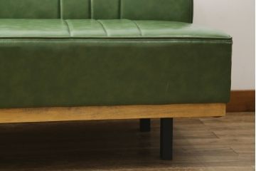 中古　美品　UP TOWN FURNITURE(アップタウン・ファニチャー)　PULLEY(プーリー)　合皮　レトロな色使いがおしゃれな2人掛けソファベンチ(二人掛け、2Pソファ)(R-081931)