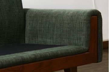 中古　美品　ACME Furniture(アクメ ファニチャー)　 WINDAN SOFA(ウィンダンソファ)　ファブリックに包まれた木のフレームが珍しい2.5人掛けソファ(2P、2.5P、3P、2人掛け、2.5人掛け、3人掛け)(定価約23万円)(R-081932)