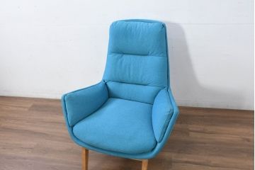 中古　美品　デンマーク　IDC大塚家具取り扱い　THECA(テカ)　MORO(モロ)　鮮やかな色合いが空間のアクセントになるイージーチェア(アームチェア、1P、一人掛け、1人掛け、イス、椅子、北欧)(定価約15万円)(R-081934)