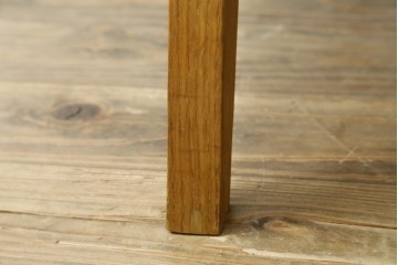 中古　美品　デンマーク　IDC大塚家具取り扱い　THECA(テカ)　MORO(モロ)　鮮やかな色合いが空間のアクセントになるイージーチェア　定価約15万円　(R-081934)