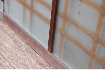 アンティーク建具　片面ガラス　歴史を刻んだ風合いが趣あるマス目格子明かり取り(明り取り)(R-081959)