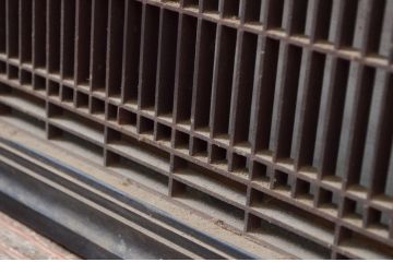 アンティーク建具　上手物!!　繊細な作りが魅力的な筬格子と凝った面取り框の欄間1枚(らんま、明り取り、明かり取り)(R-081961)