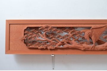 アンティーク建具　松と鷹(タカ)の図柄が見事な厚みのある両面彫刻欄間2枚セット(らんま、明かり取り、明り取り)(R-081965)