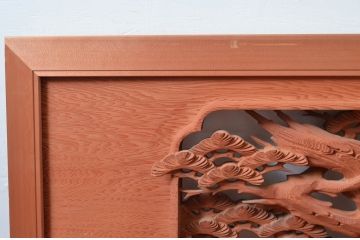 アンティーク建具　松と鷹(タカ)の図柄が見事な厚みのある両面彫刻欄間2枚セット(らんま、明かり取り、明り取り)(R-081965)