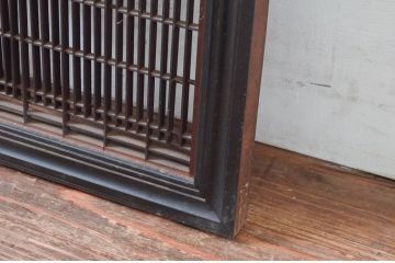 アンティーク建具　上手物!!　繊細な作りが魅力的な筬格子と凝った面取り框の欄間2枚(らんま、明り取り、明かり取り)(R-081966)