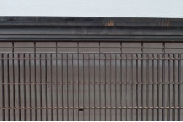 アンティーク建具　上手物!!　繊細な作りが魅力的な筬格子と凝った面取り框の欄間2枚(らんま、明り取り、明かり取り)(R-081966)