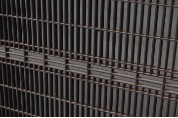 アンティーク建具　上手物!!　繊細な作りが魅力的な筬格子と凝った面取り框の欄間2枚(らんま、明り取り、明かり取り)(R-081966)