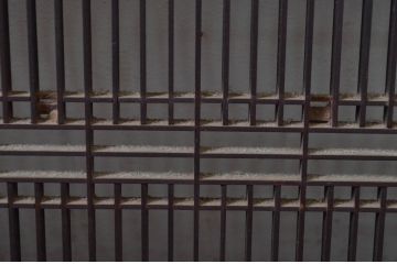 アンティーク建具　上手物!!　繊細な作りが魅力的な筬格子と凝った面取り框の欄間3枚(らんま、明り取り、明かり取り)(R-081967)