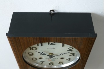 和製ビンテージ　CITIZEN(シチズン)　30DAY　昭和レトロな雰囲気漂う掛け時計　(R-081981)