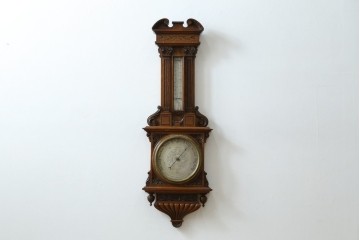 フランスアンティーク　クラシカルな彫刻入りアネロイド気圧計　(R-081985)