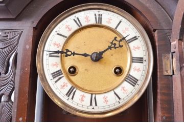 アンティーク時計　ドイツ製　JUNGHANS(ユンハンス)社　文字盤が可愛らしい掛け時計(振り子時計、柱時計、古時計)(R-081990)