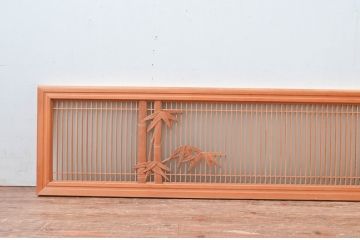 ビンテージ建具　片面ガラス　竹に雀の彫刻入り筬欄間1枚(格子欄間、おさらんま、オサランマ、明り取り、明かり取り、ヴィンテージ)(R-082006)
