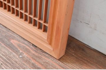ビンテージ建具　片面ガラス　竹に雀の彫刻入り筬欄間1枚(格子欄間、おさらんま、オサランマ、明り取り、明かり取り、ヴィンテージ)(R-082006)