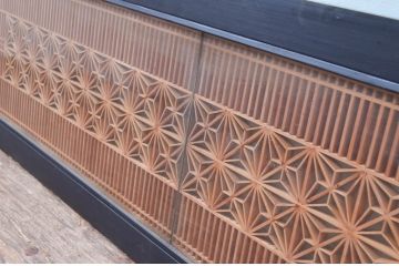 アンティーク建具　両面ガラス　上質な和を演出する組子入り筬欄間1枚(格子欄間、明かり取り、明り取り、オサランマ、おさらんま)(R-082007)