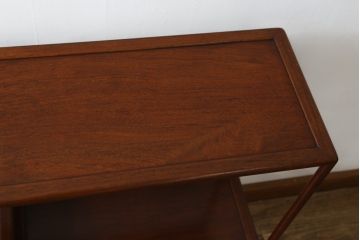 和製アンティーク　総花梨(カリン)材　細身で繊細なデザインの小振りな茶棚(飾り棚、違い棚、収納棚、両面仕様)(R-082011)