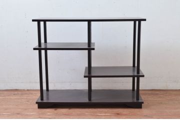 中古　美品　茶道具　本漆溜塗りの色合いが美しい違い棚(茶棚、収納棚、飾り棚、オープンラック)(定価約16万円)(R-082013)