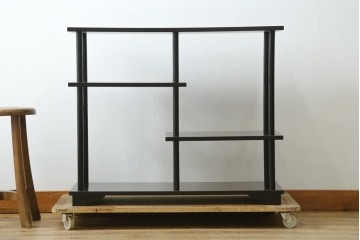 中古　美品　茶道具　本漆溜塗りの色合いが美しい違い棚　定価約16万円　(R-082013)