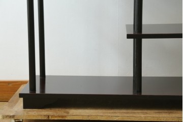 中古　美品　茶道具　本漆溜塗りの色合いが美しい違い棚　定価約16万円　(R-082013)