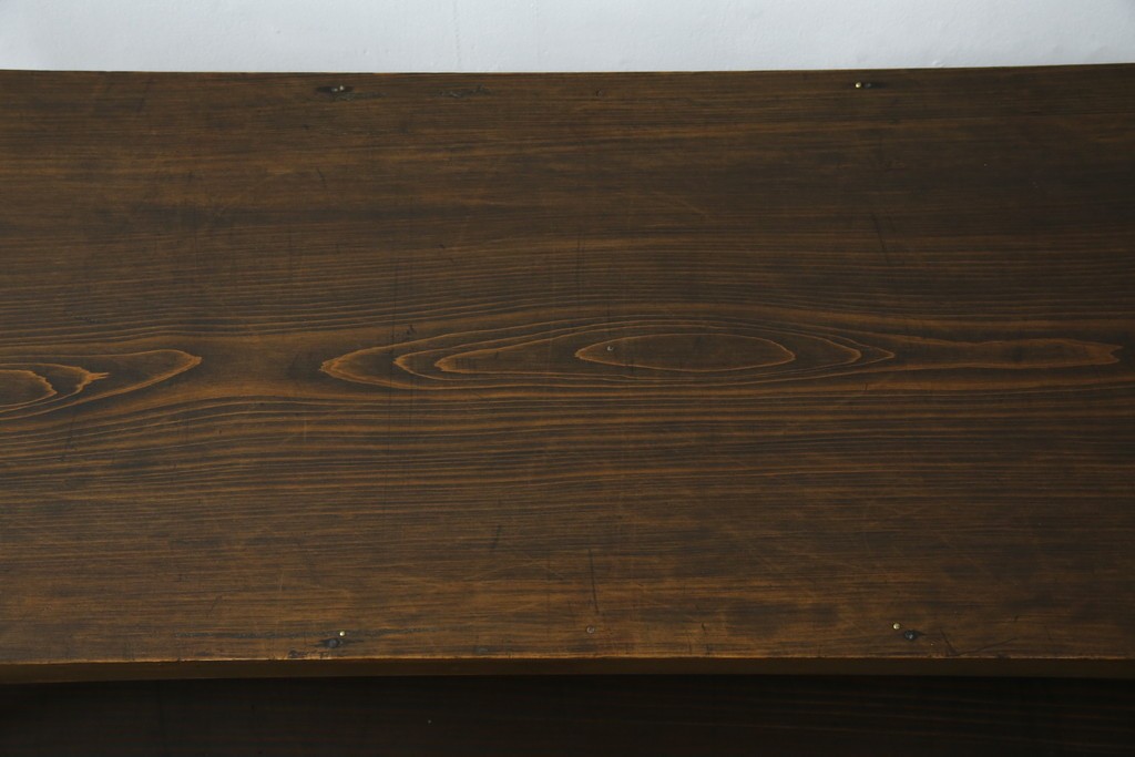 和製アンティーク　シンプルで簡素なデザインが取り入れやすい飾り棚　(R-082014)