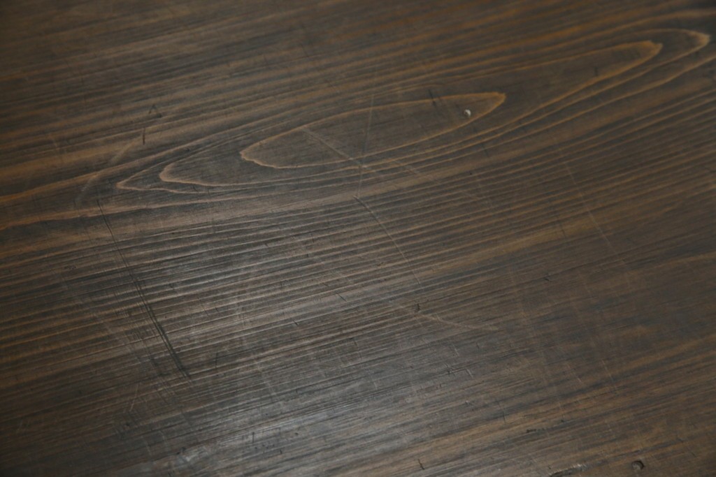 和製アンティーク　シンプルで簡素なデザインが取り入れやすい飾り棚　(R-082014)