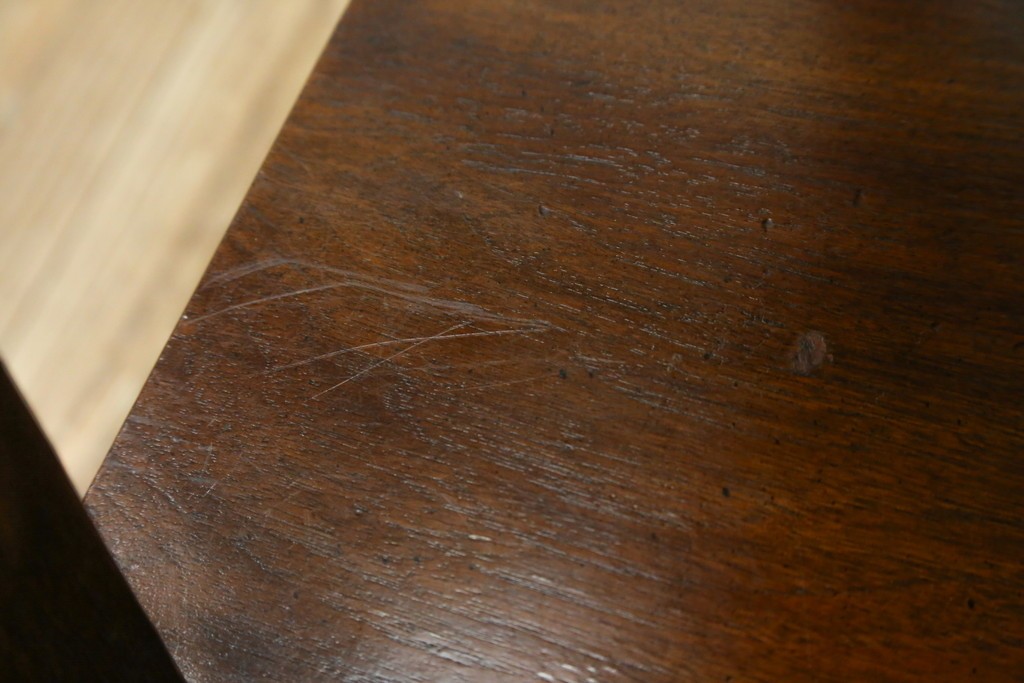 中古　ヘンレドン(HENREDON)　李朝　シノワズリ(chinoiserie)デザイン　オリエンタルなデザインが目を引くサイドテーブル　(R-082016)