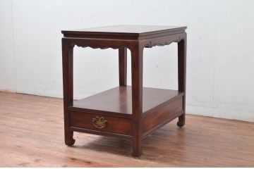 中古　ヘンレドン(HENREDON)　李朝　シノワズリ(chinoiserie)デザイン　オリエンタルなデザインが目を引くサイドテーブル(花台、電話台、飾り台、ナイトテーブル、コンソールテーブル、米国)(R-082016)