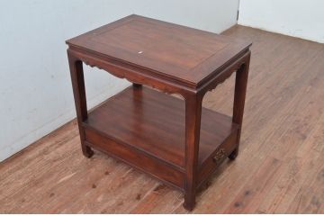 中古　ヘンレドン(HENREDON)　李朝　シノワズリ(chinoiserie)デザイン　オリエンタルなデザインが目を引くサイドテーブル(花台、電話台、飾り台、ナイトテーブル、コンソールテーブル、米国)(R-082016)