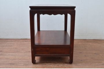 中古　ヘンレドン(HENREDON)　李朝　シノワズリ(chinoiserie)デザイン　オリエンタルなデザインが目を引くサイドテーブル(花台、電話台、飾り台、ナイトテーブル、コンソールテーブル、米国)(R-082016)