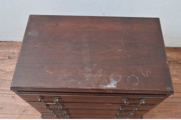 中古　ETHAN ALLEN(イーセンアーレン)　格調高いクラシカルな雰囲気の小さなサイドチェスト(小チェスト、ナイトチェスト、引き出し、米国)(R-082017)