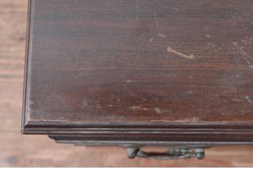 中古　ETHAN ALLEN(イーセンアーレン)　格調高いクラシカルな雰囲気の小さなサイドチェスト(小チェスト、ナイトチェスト、引き出し、米国)(R-082017)
