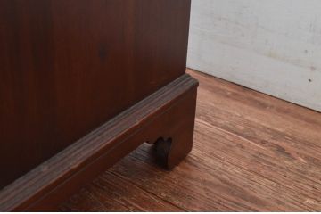 中古　ETHAN ALLEN(イーセンアーレン)　格調高いクラシカルな雰囲気の小さなサイドチェスト(小チェスト、ナイトチェスト、引き出し、米国)(R-082017)