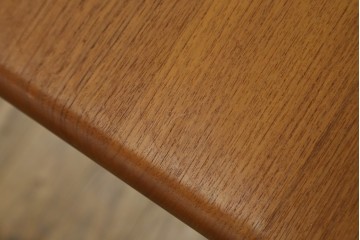 和製ビンテージ　希少サイズ!!　ジャパンビンテージ　チーク材　北欧デザインの丸みをおびたシームレスデザインのスタイリッシュな6人掛けテーブル　(R-082018)