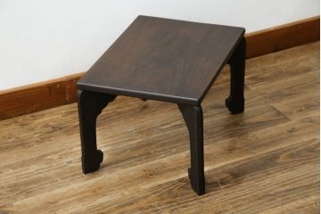 和製アンティーク　総欅(ケヤキ)材　脚のデザインが特徴的な花台(ローテーブル、展示台、飾り棚、座卓、座机)(R-082021)