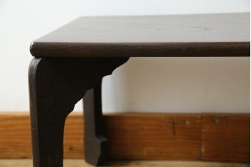和製アンティーク　総欅(ケヤキ)材　脚のデザインが特徴的な花台(ローテーブル、展示台、飾り棚、座卓、座机)(R-082021)
