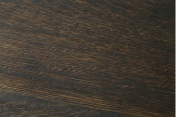 和製アンティーク　楢(ナラ)材　脚の透かし彫りが目を引くサイドテーブル　(R-082025)