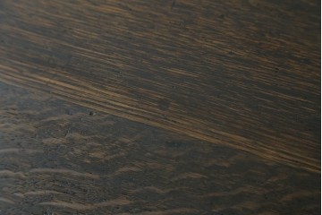 和製アンティーク　楢(ナラ)材　脚の透かし彫りが目を引くサイドテーブル　(R-082025)