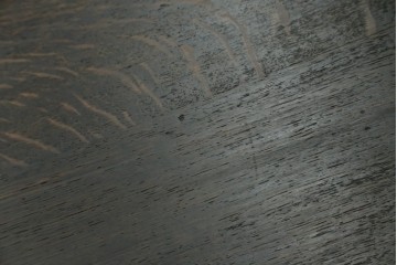 和製アンティーク　楢(ナラ)材　脚の透かし彫りが目を引くサイドテーブル　(R-082025)