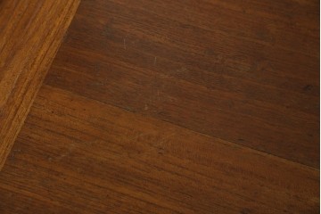 和製アンティーク　天板パーケットリー　洋風デザイン　緩やかな猫脚が魅力的なラウンドコーヒーテーブル　(R-082026)