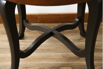 和製アンティーク　天板パーケットリー　洋風デザイン　緩やかな猫脚が魅力的なラウンドコーヒーテーブル　(R-082026)