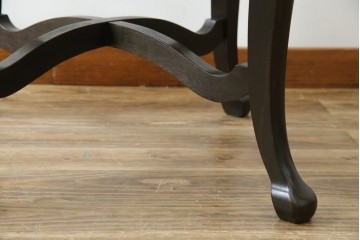 和製アンティーク　天板パーケットリー　洋風デザイン　緩やかな猫脚が魅力的なラウンドコーヒーテーブル　(R-082026)