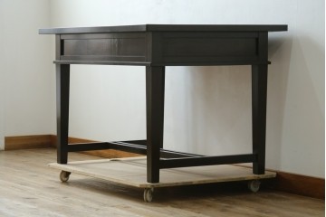 和製アンティーク　上手物!!　ツートンカラートップ　古い洋館の作りの良い、ツートンカラートップ洋風テーブル　(R-082031)