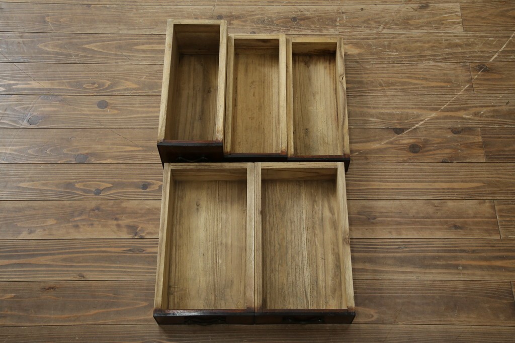 和製アンティーク　欅(ケヤキ)材　美しい杢目が魅力的な長火鉢　(R-082032)