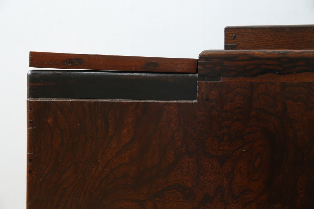 和製アンティーク　欅(ケヤキ)材　美しい杢目が魅力的な長火鉢　(R-082032)