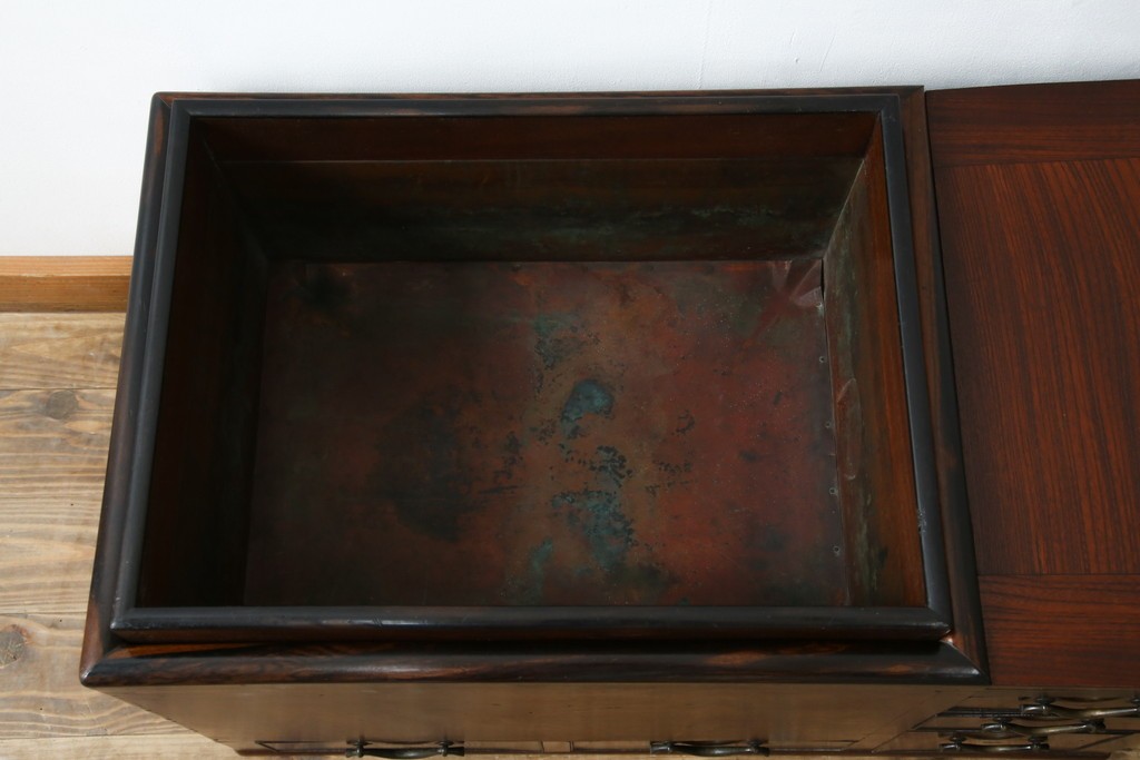 和製アンティーク　欅(ケヤキ)材　美しい杢目が魅力的な長火鉢　(R-082032)